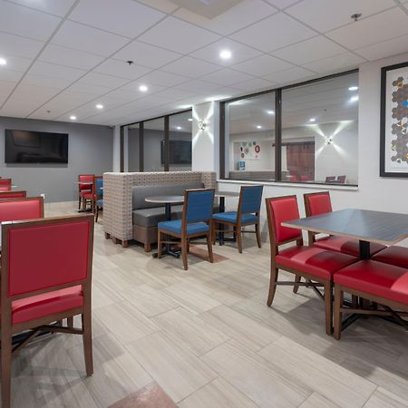 Holiday Inn Express Hotel & Suites Coon Rapids - Blaine Area By Ihg Exterior photo