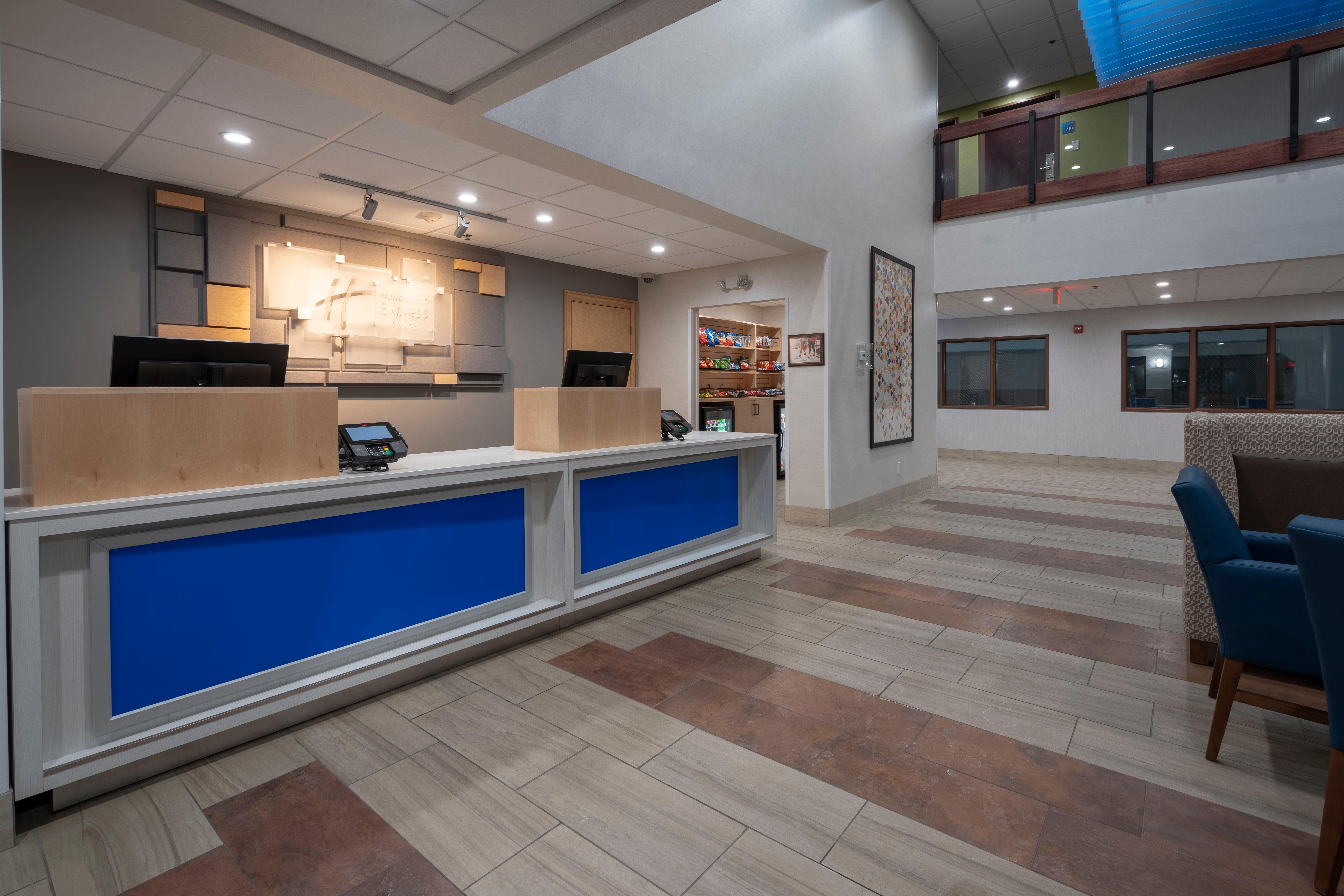 Holiday Inn Express Hotel & Suites Coon Rapids - Blaine Area By Ihg Exterior photo